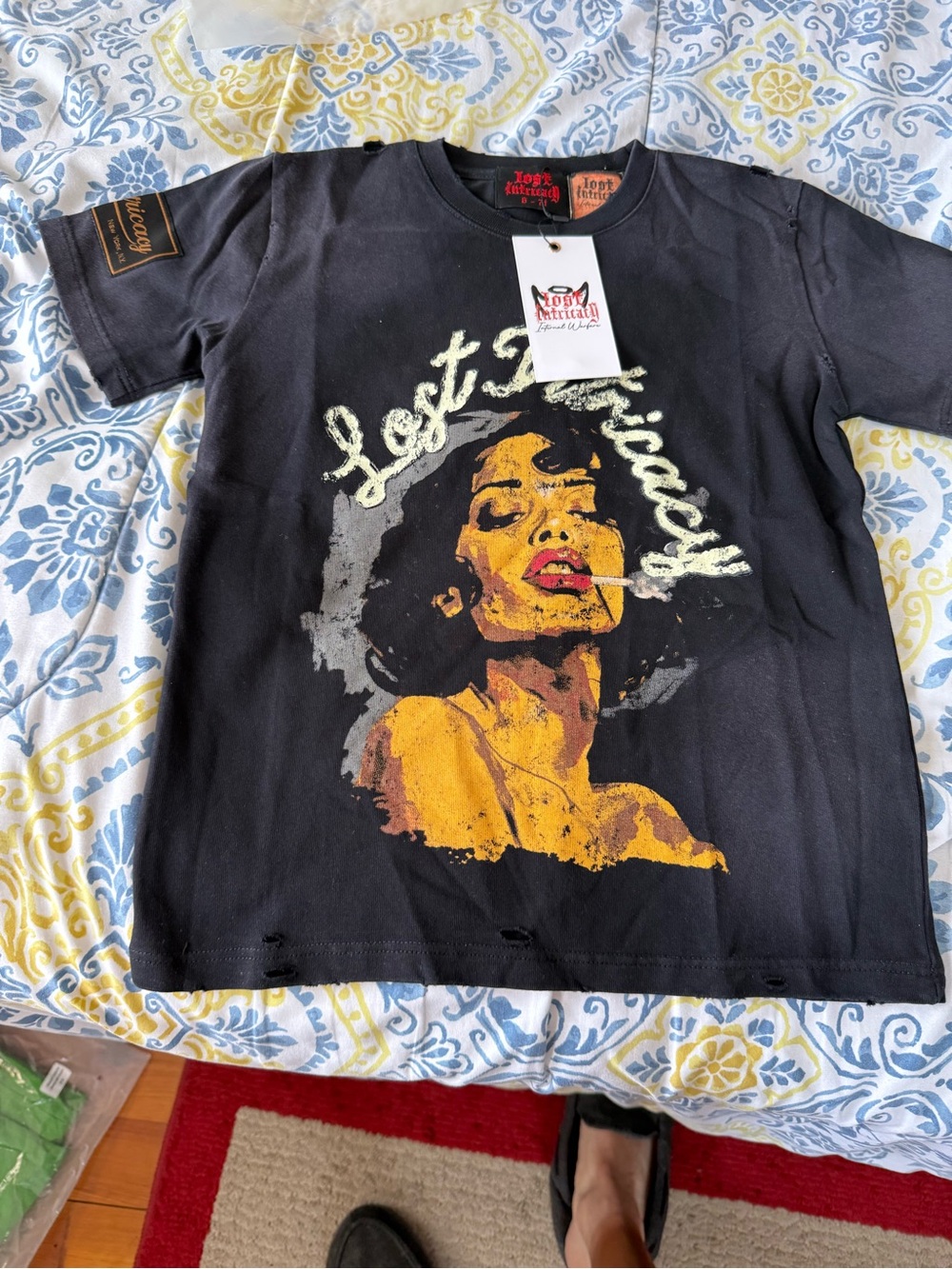Lost Intricacy Kids Size 6 to 7T Black Graphic Short Sleeve Tee